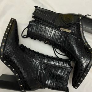 Charles by Charles David Duffy Bootie size 8 us
